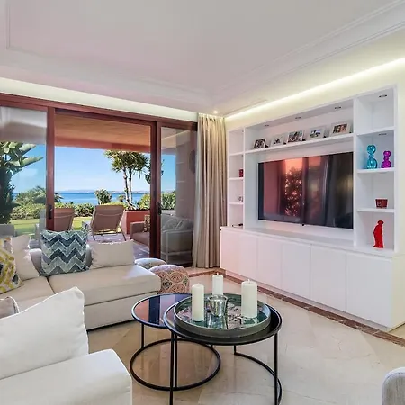 Frontline Luxury Ground Floor * Estepona