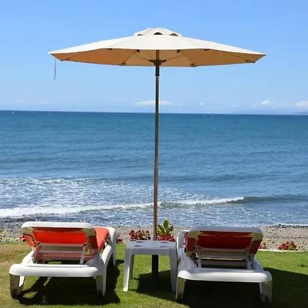 Frontline Luxury Ground Floor Apartman